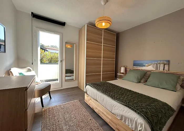 T2 Renove Avec Terrasse, A 300m De La De Socoa - Fr-1-239-1093 Ciboure